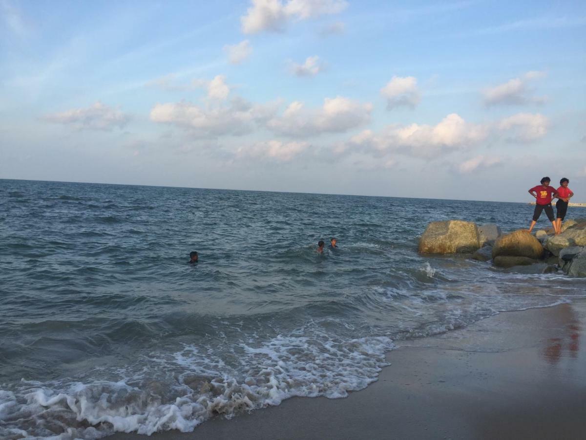 Homestay Talina Kuala Terengganu Exteriör bild